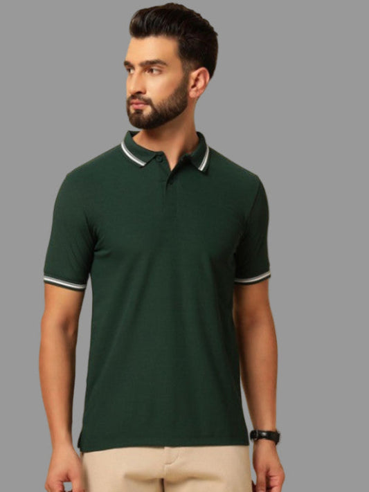 Man wearing a green polo shirt 